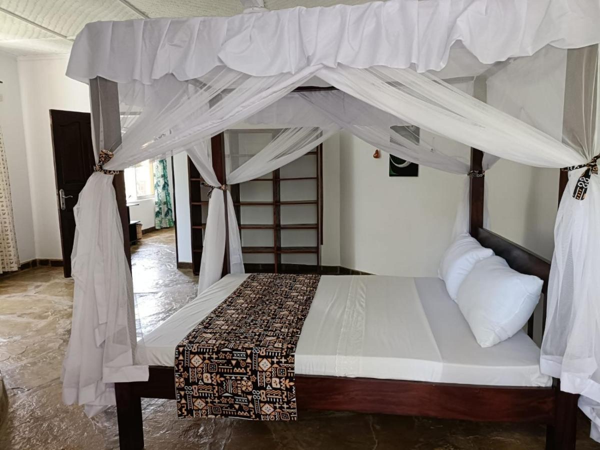 Tichi Villas - Diani Beach Exteriör bild