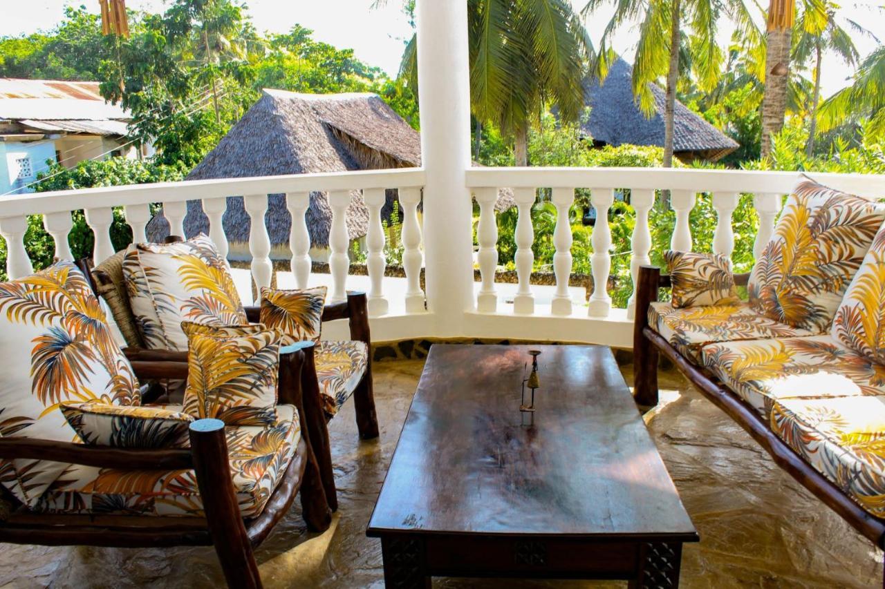 Tichi Villas - Diani Beach Exteriör bild